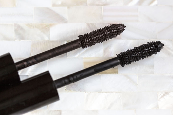 Chanel | Le Volume de Chanel Waterproof 27 Mirage (left) & Le Volume Ultra-Noir de Chanel (right) - brush comparison