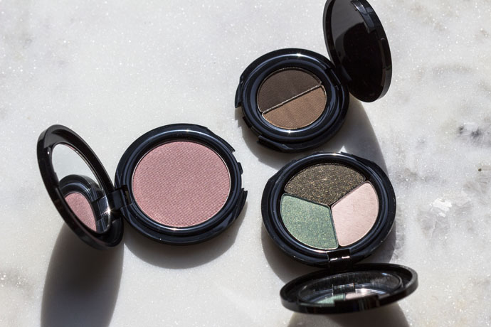 Glō Minerals | Blush, Eye Shadow Trio, Brow Powder Duo (in direct sunlight)