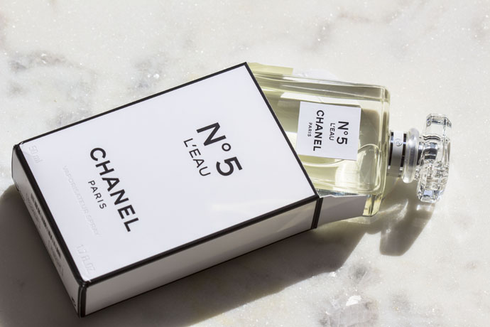 Chanel • The 'New' No 5 L'Eau