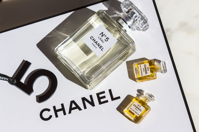 Chanel  No. 5 L'Eau - Georgia Boanoro