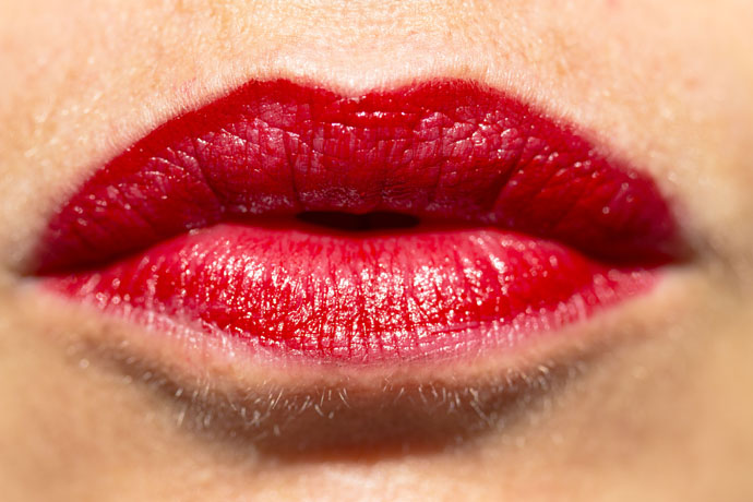 Chanel | Rouge Allure Luminous Intense Lip Colour 169 Rouge Tentation (swatch)
