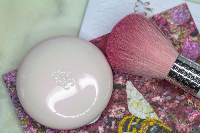 Guerlain | Météorites Happy Glow Blush & Météorites Powder Brush