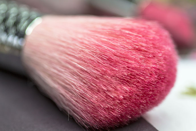 Guerlain | Météorites Powder Brush (detail)